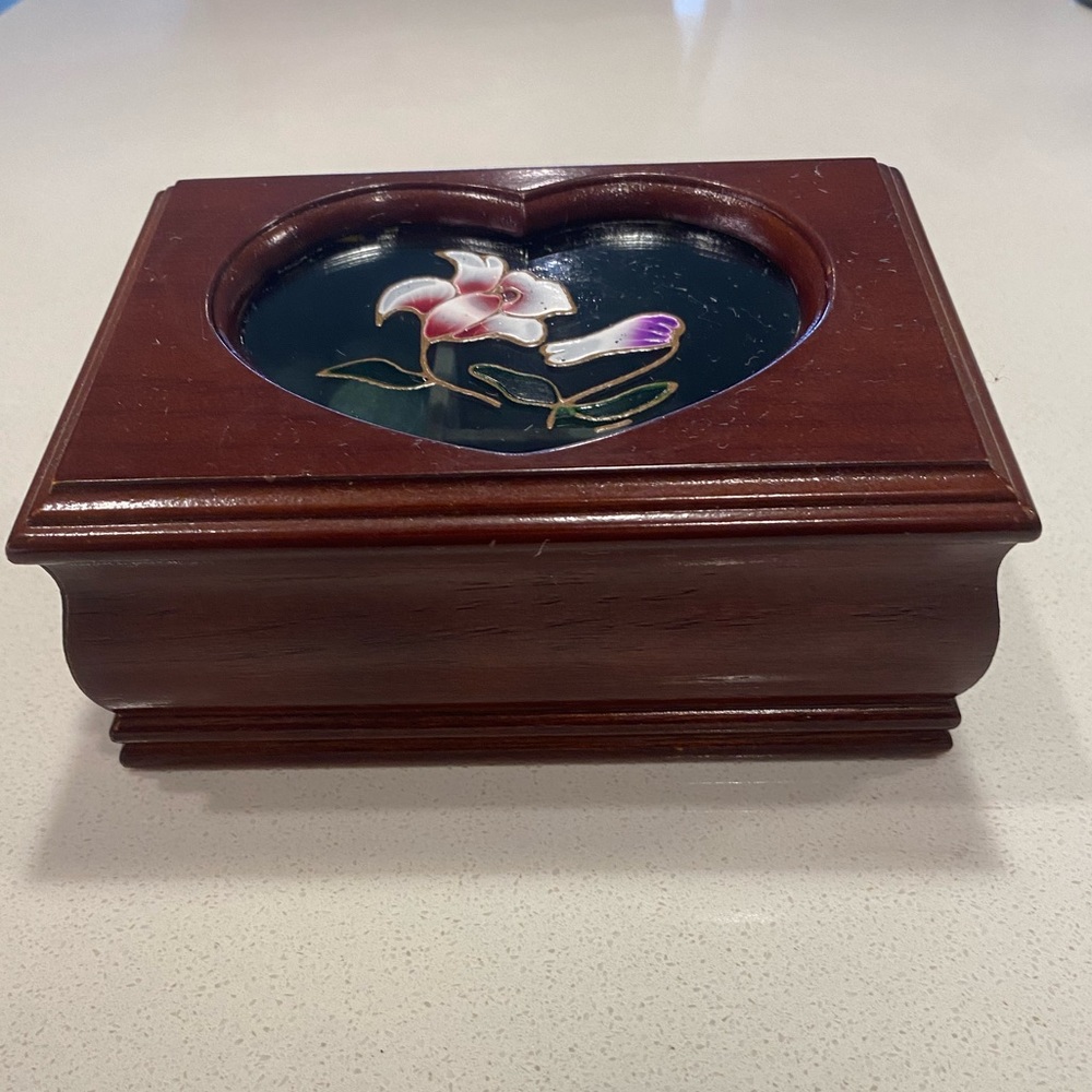 Jewelry Box - Picture 4 of 7